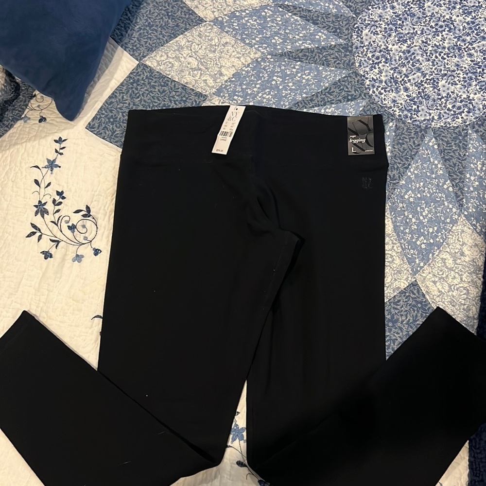 New York and company NWT leggings